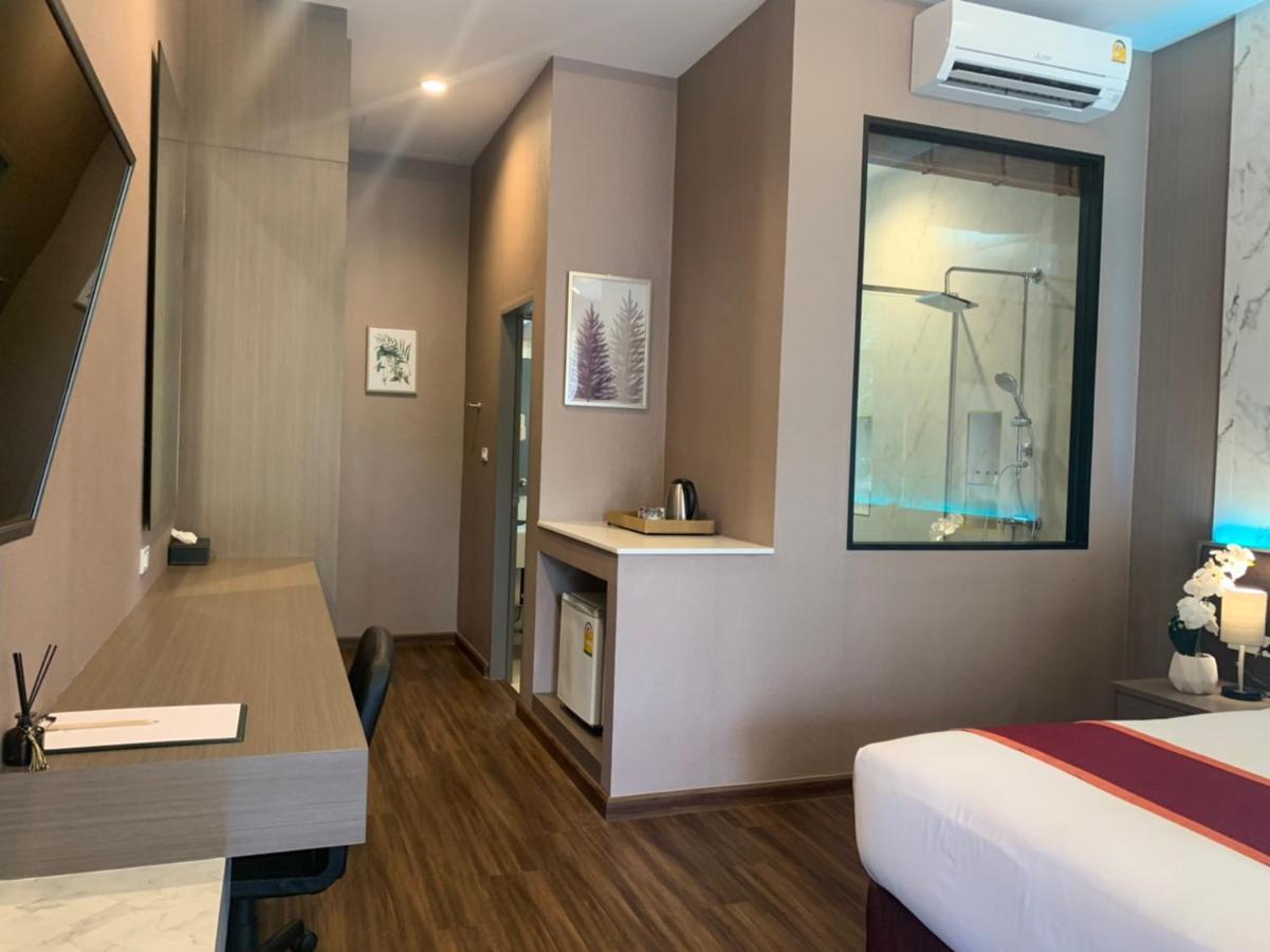 Rnana Grand Hotel Phang Nga Buitenkant foto