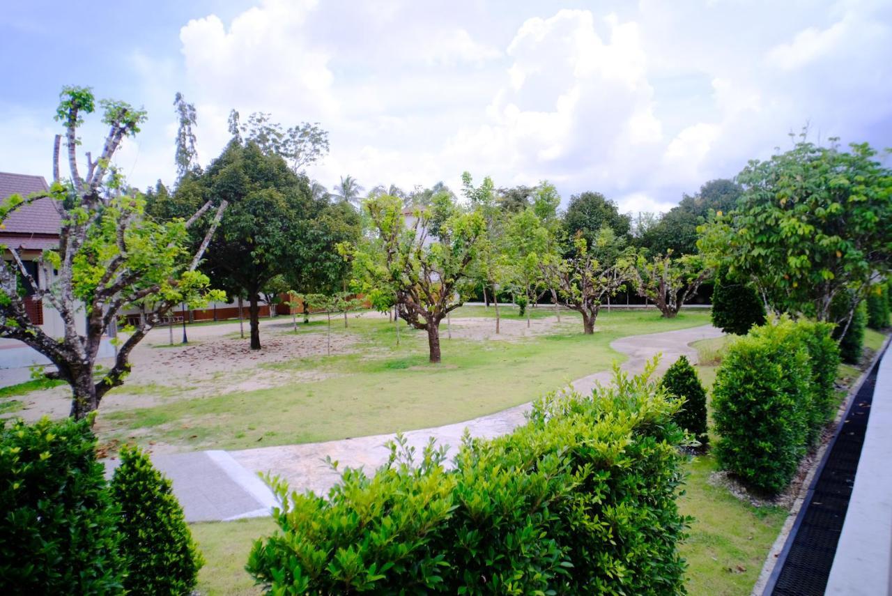 Rnana Grand Hotel Phang Nga Buitenkant foto
