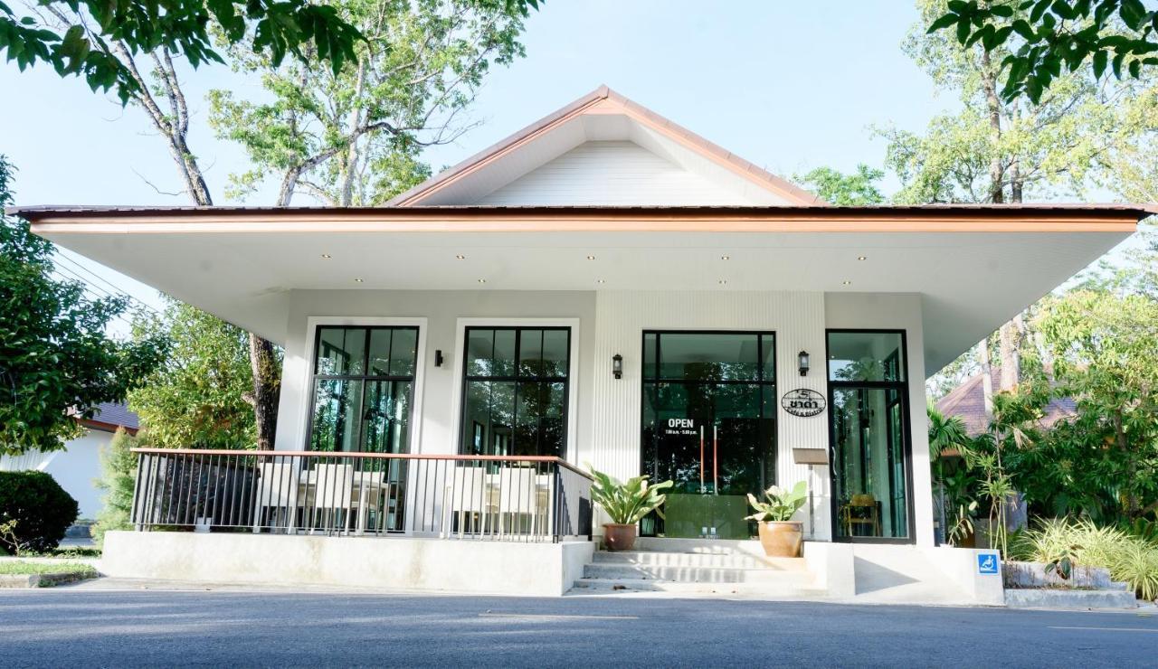 Rnana Grand Hotel Phang Nga Buitenkant foto