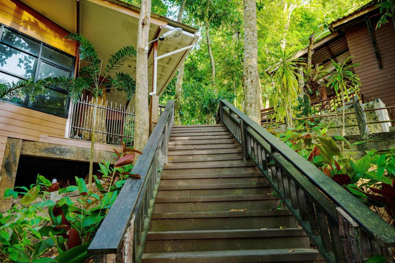 Rnana Grand Hotel Phang Nga Buitenkant foto