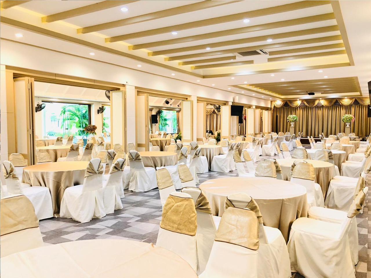 Rnana Grand Hotel Phang Nga Buitenkant foto